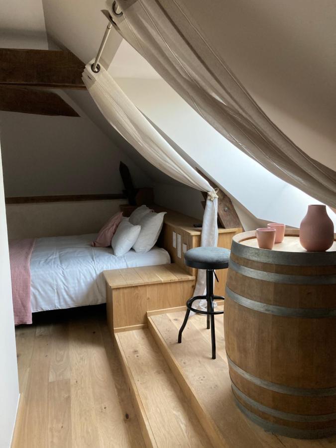 Bed and Breakfast Le Moulin De Bretigneul Saint-Aubin-des-Landes Экстерьер фото